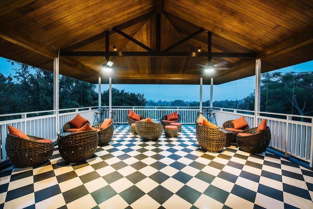 Bed and Breakfast Botanica Mansion Balik Pulau Exterior foto